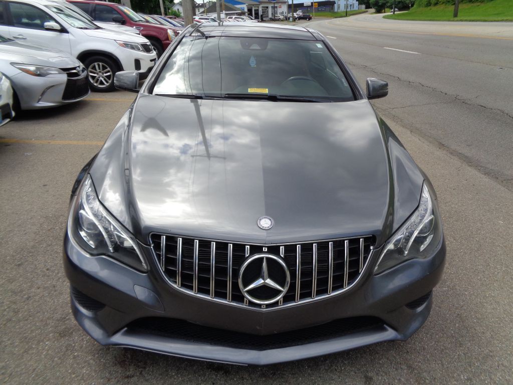 2017 Mercedes-Benz E-Class Image 1