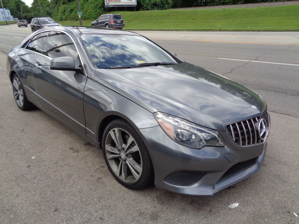 2017 Mercedes-Benz E-Class Image 2