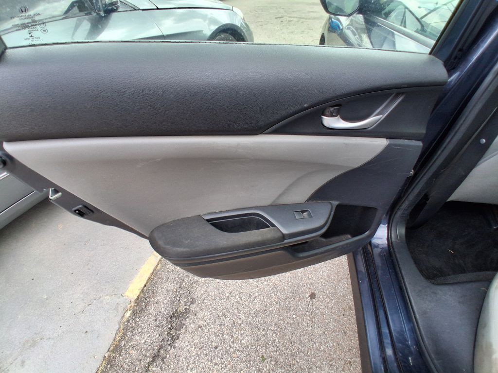 2016 Honda Civic Image 9