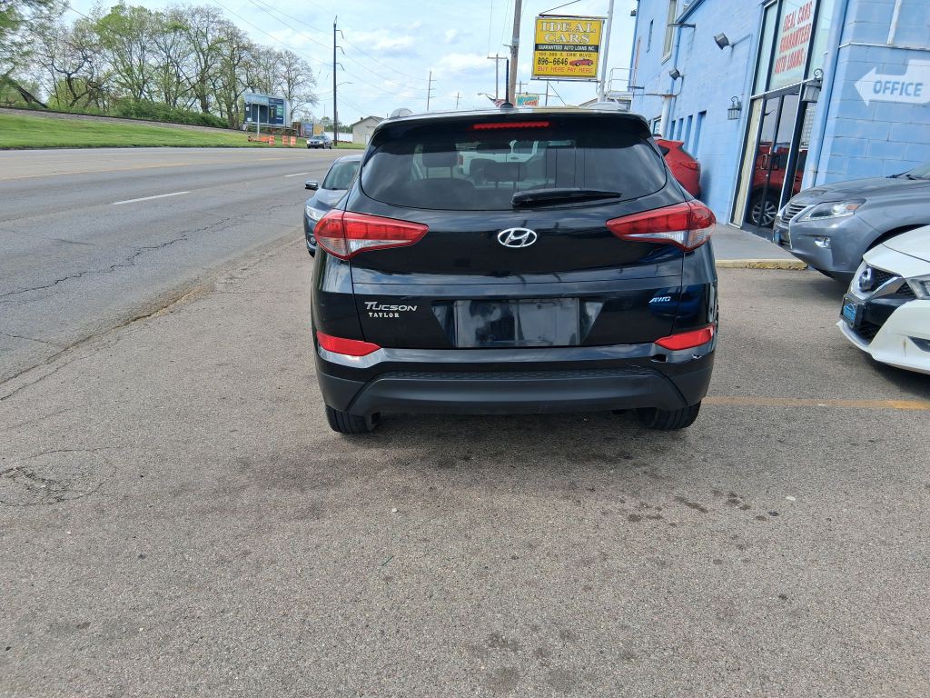 2017 Hyundai Tucson Image 2