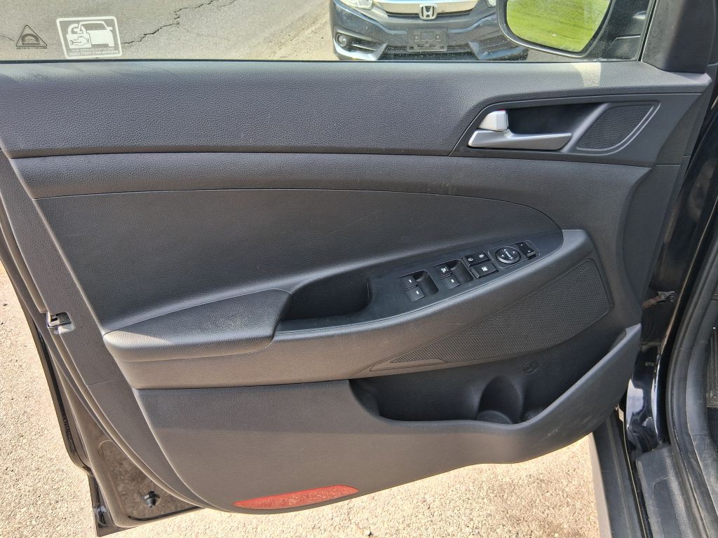 2017 Hyundai Tucson Image 12