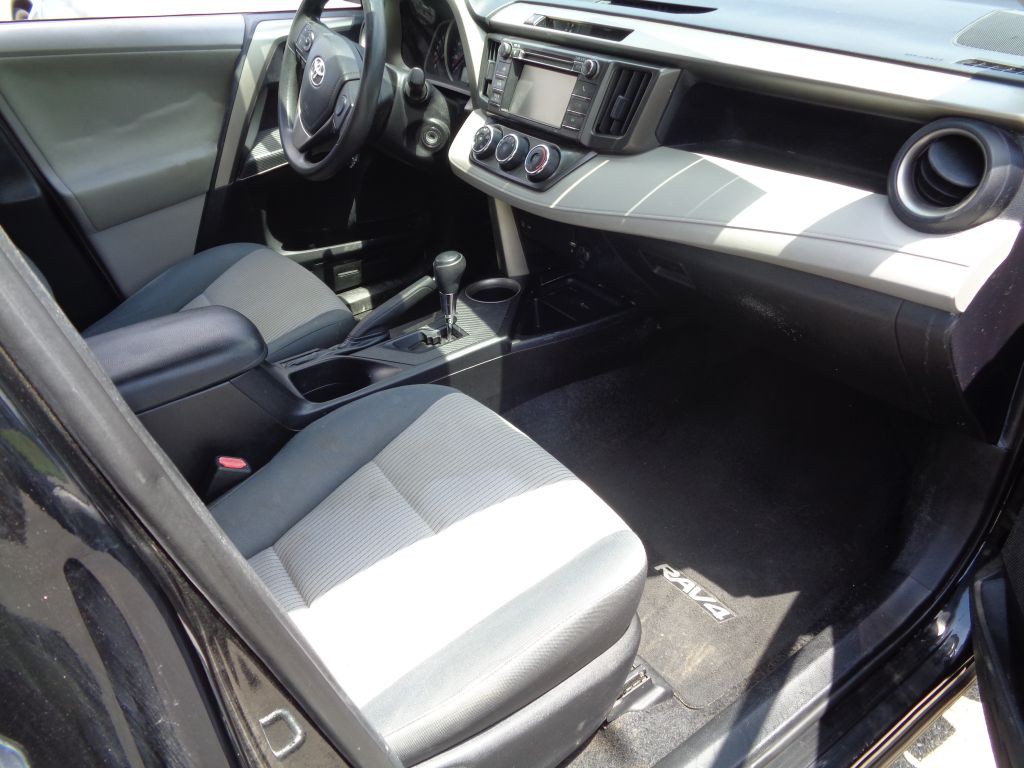 2013 Toyota Rav4 Image 9