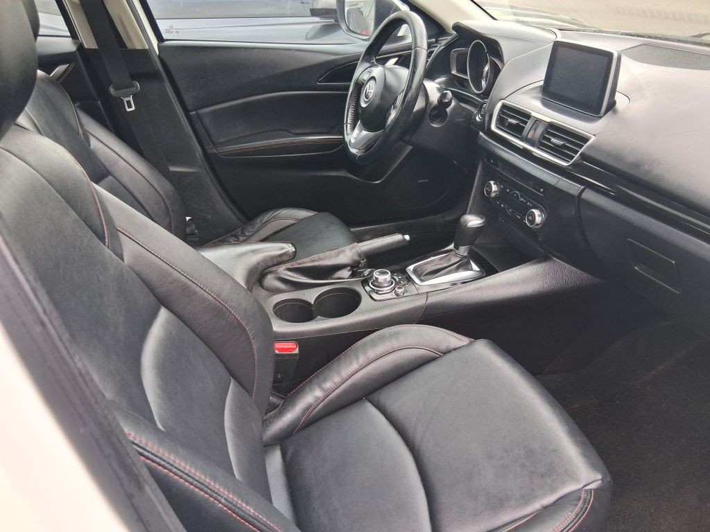 2016 Mazda Mazda3 Image 4