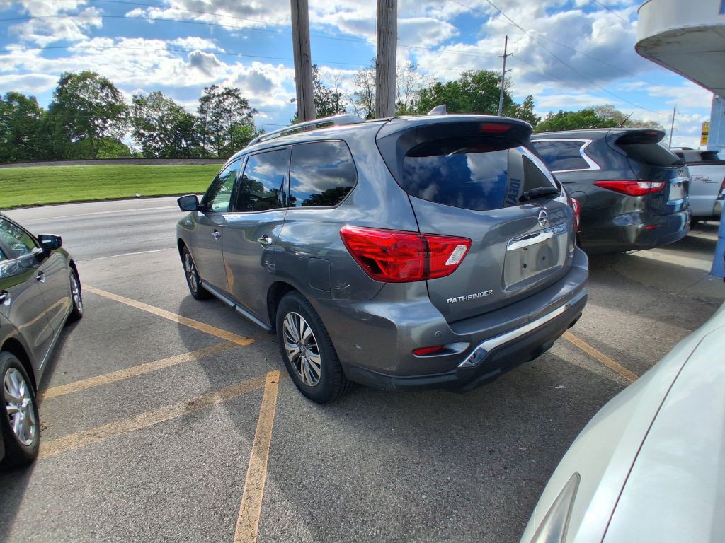 2019 Nissan Pathfinder Image 3