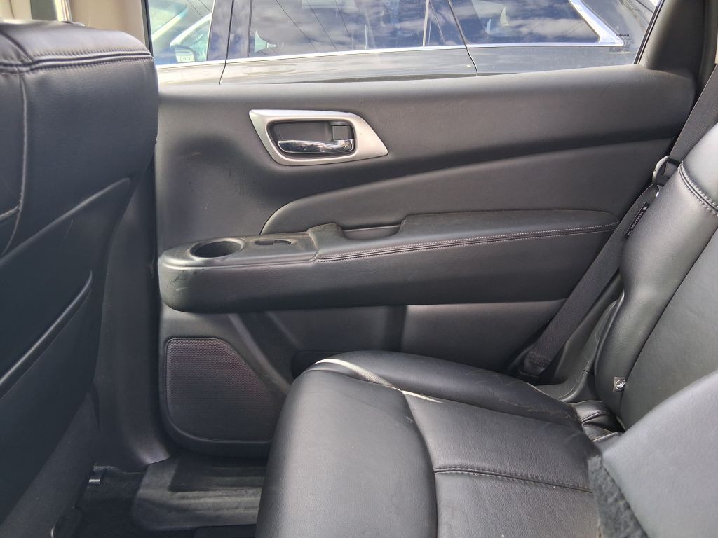 2019 Nissan Pathfinder Image 8