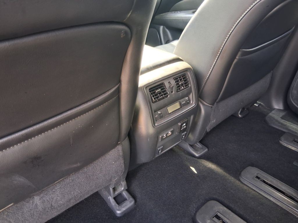 2019 Nissan Pathfinder Image 11