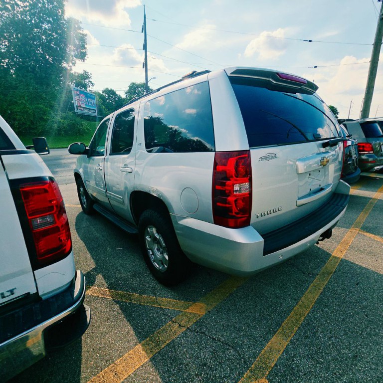 2011 Chevrolet Tahoe Image 3