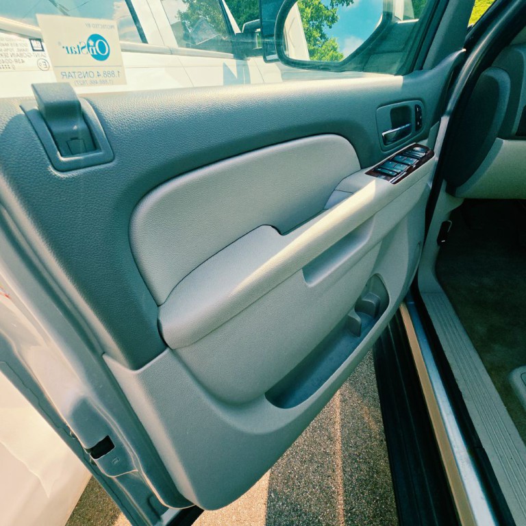 2011 Chevrolet Tahoe Image 7