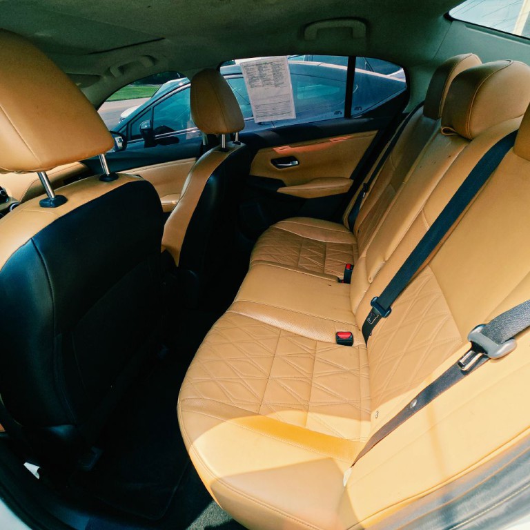 2021 Nissan Sentra Image 16