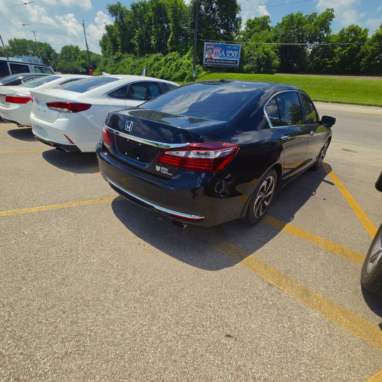 2017 Honda Accord Image 4