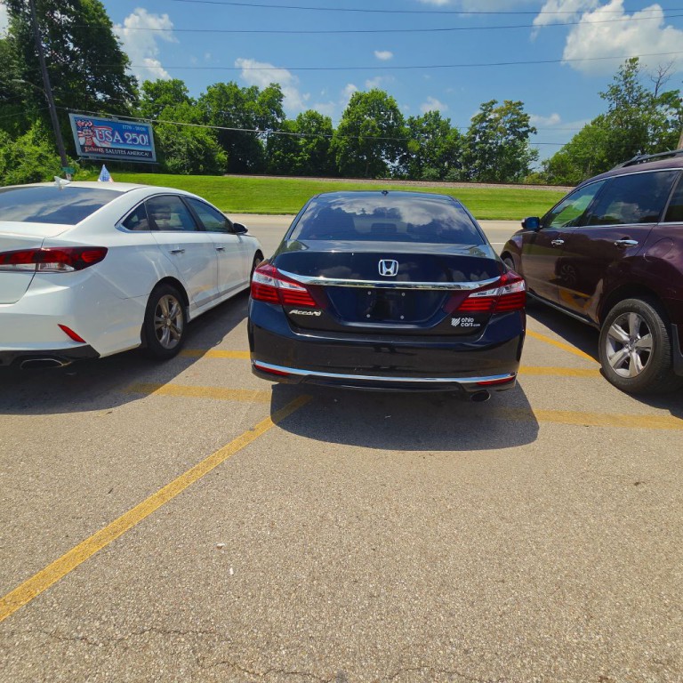 2017 Honda Accord Image 5