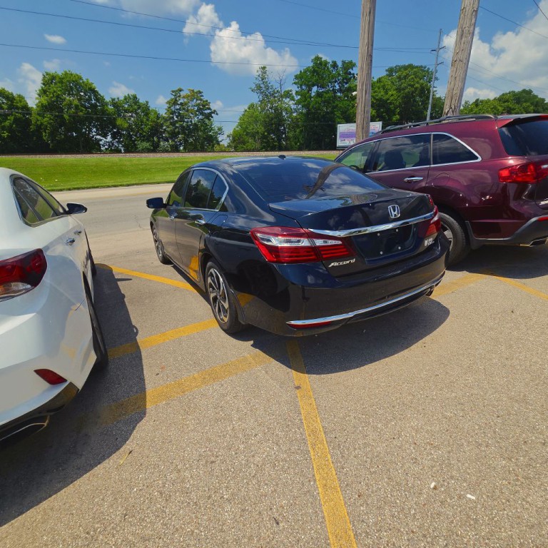 2017 Honda Accord Image 6