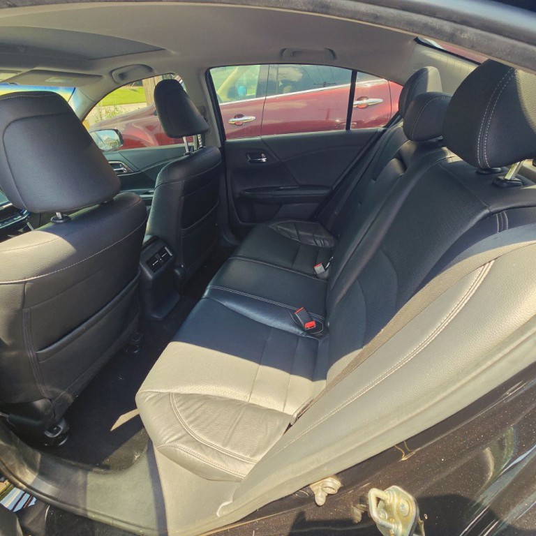 2017 Honda Accord Image 10
