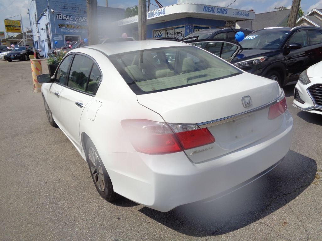 2015 Honda Accord Image 4