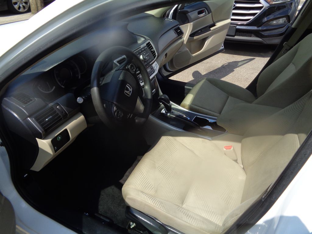 2015 Honda Accord Image 6