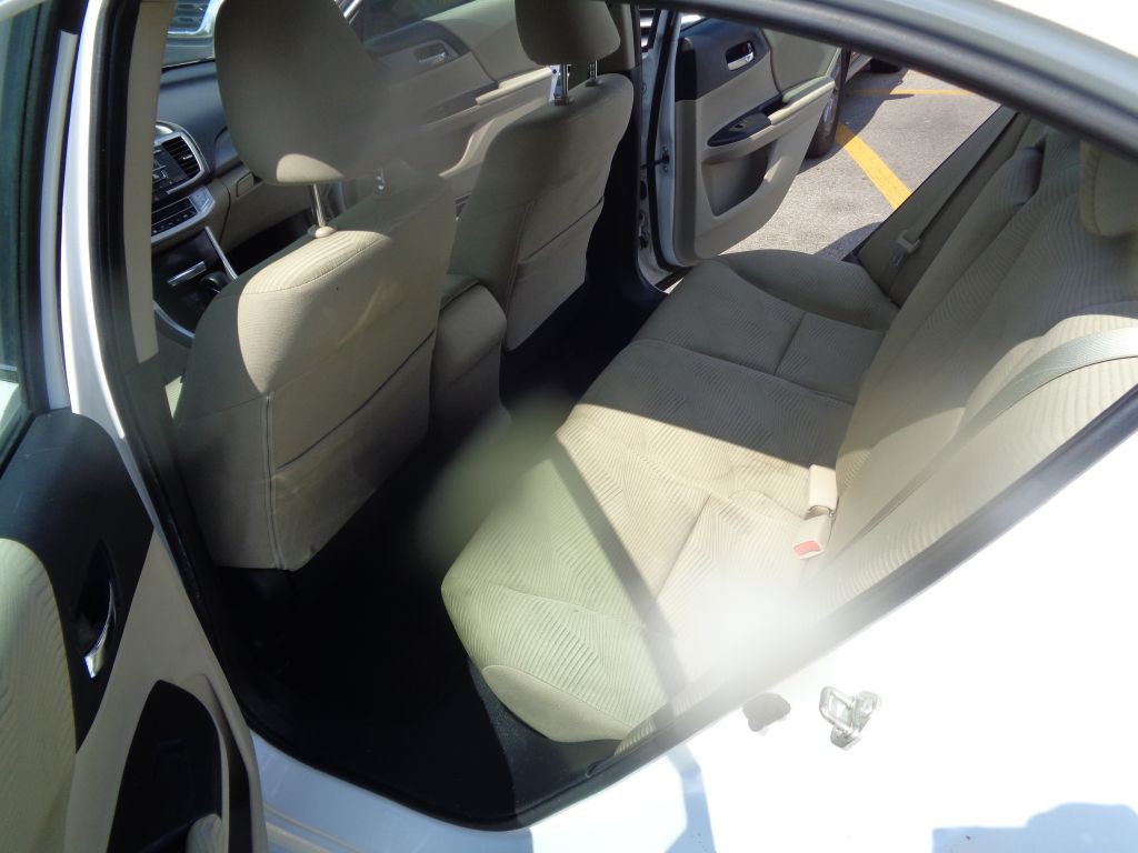 2015 Honda Accord Image 7