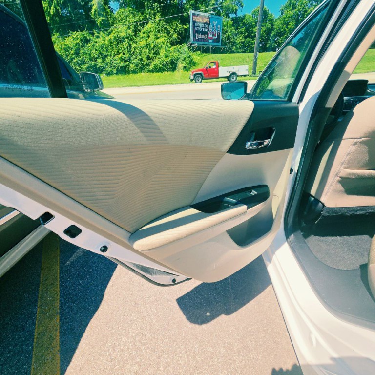 2015 Honda Accord Image 15