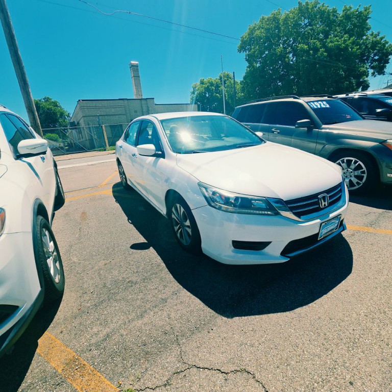 2015 Honda Accord Image 18