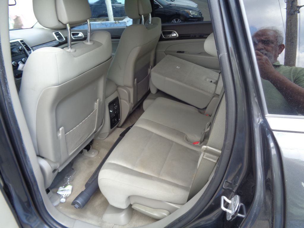 2011 Jeep Grand Cherokee Image 9