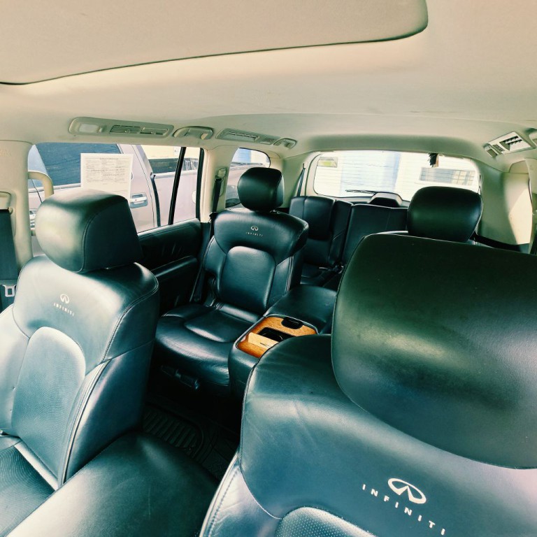 2011 INFINITI QX56 Image 15