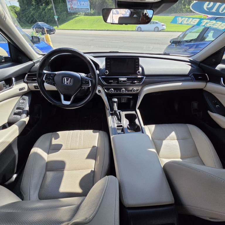 2019 Honda Accord Image 13