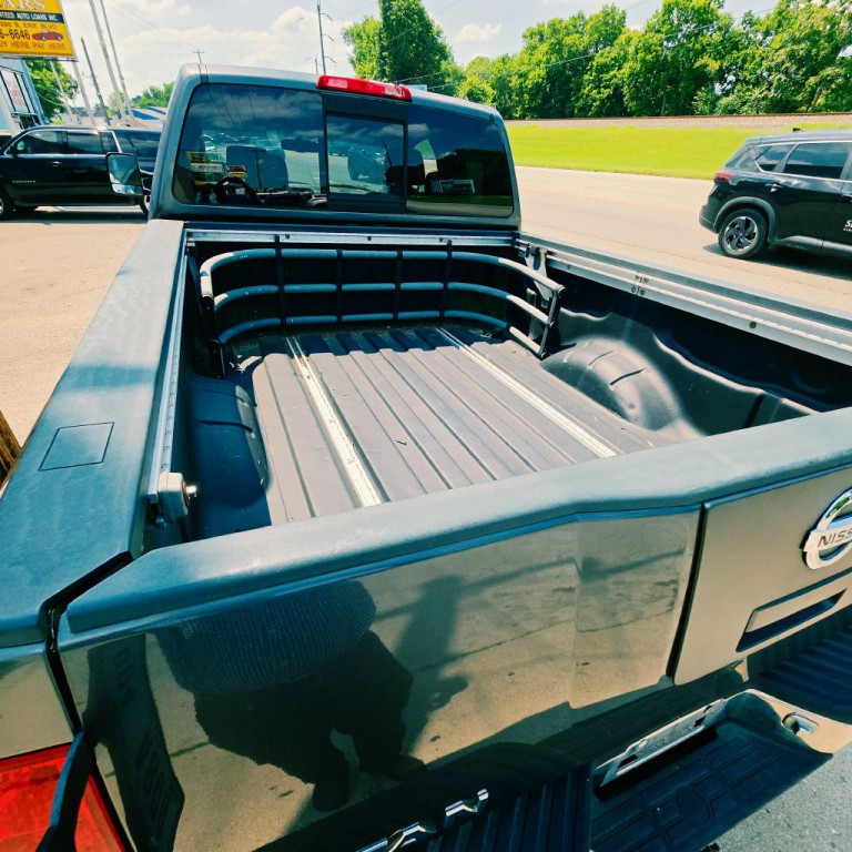 2006 Nissan Titan Image 13