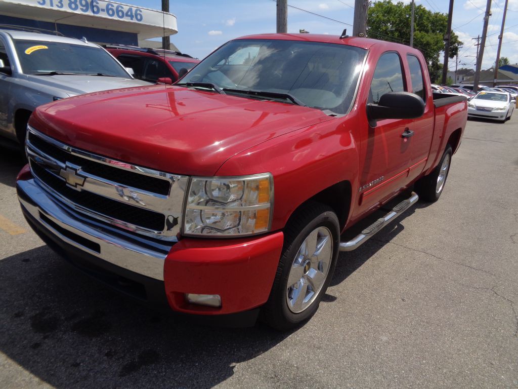 2009 Chevrolet Silverado 1500 Image 2