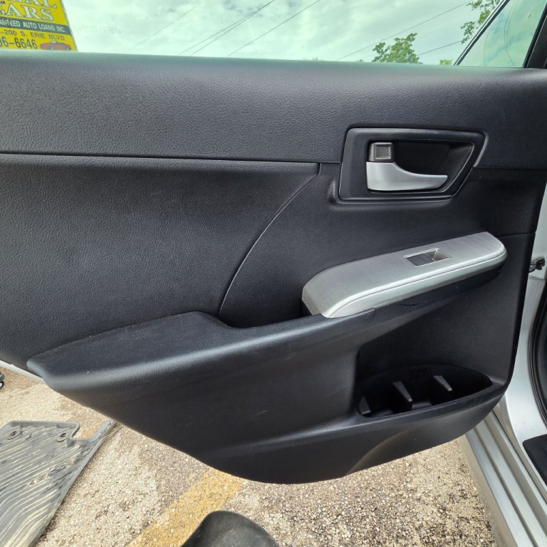 2014 Toyota Camry Image 6