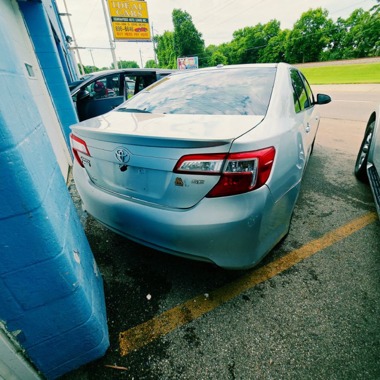 2014 Toyota Camry Image 10
