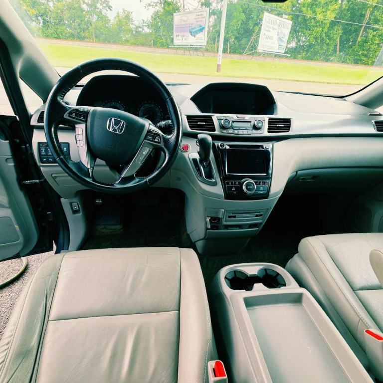 2016 Honda Odyssey Image 9