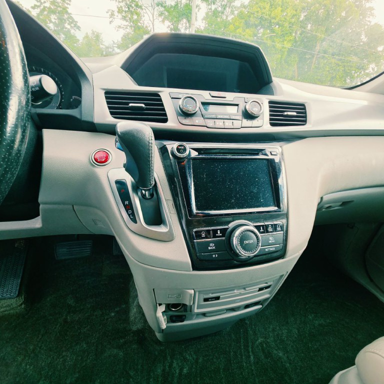 2016 Honda Odyssey Image 12