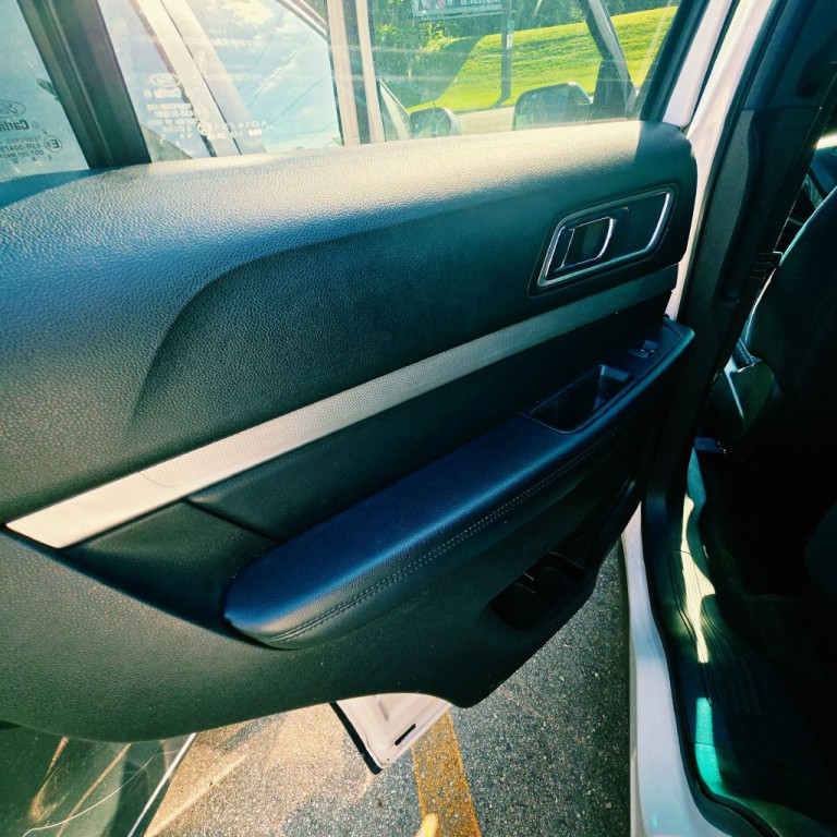 2017 Ford Explorer Image 10