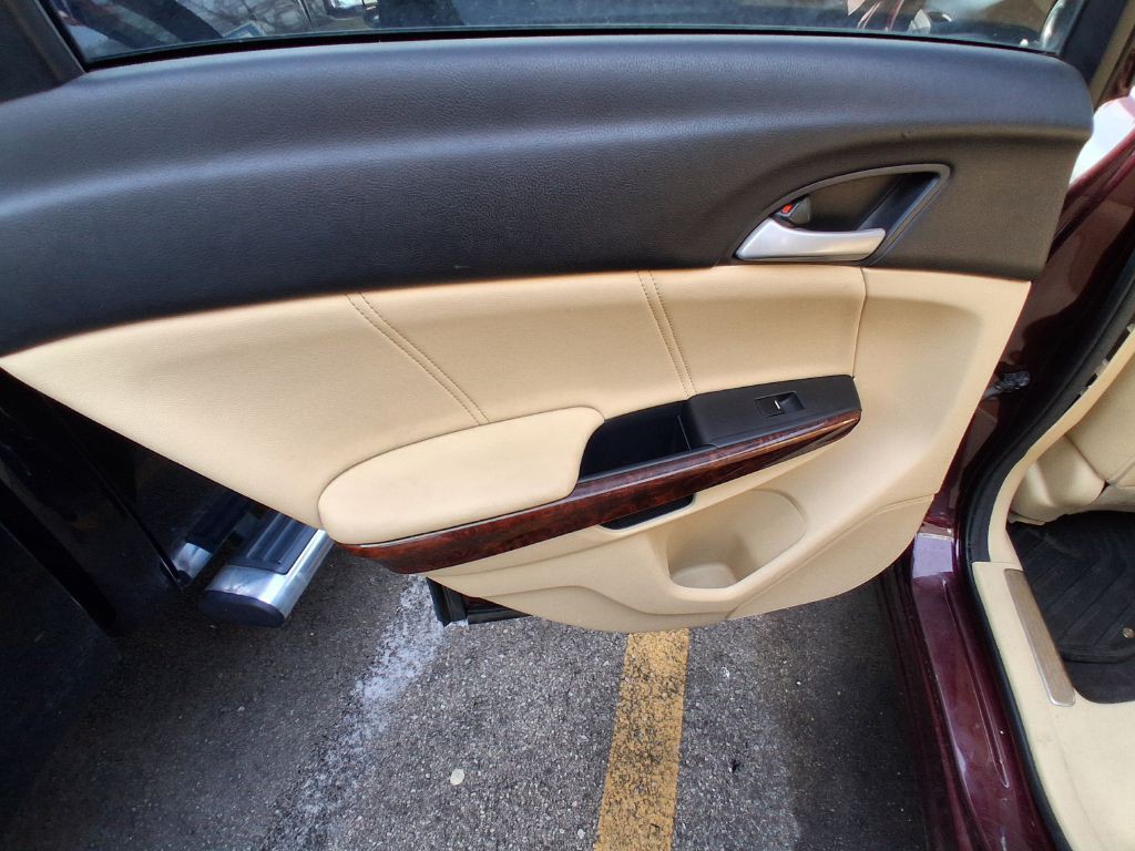 2012 Honda Crosstour Image 39