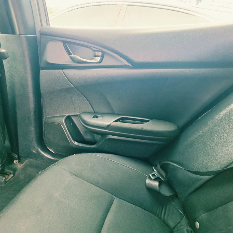 2018 Honda Civic Image 12