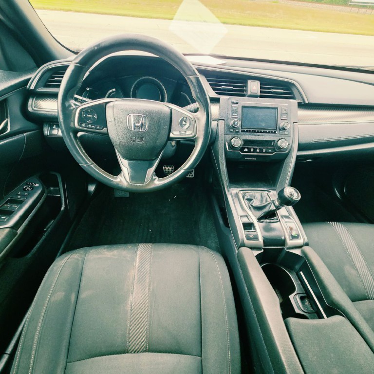 2018 Honda Civic Image 13