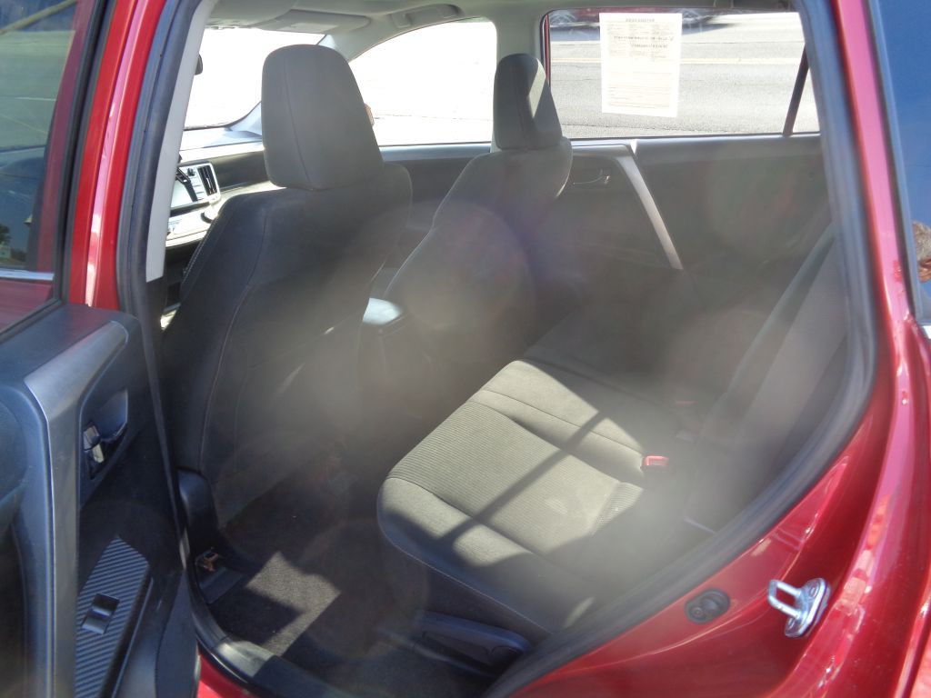 2015 Toyota Rav4 Image 10