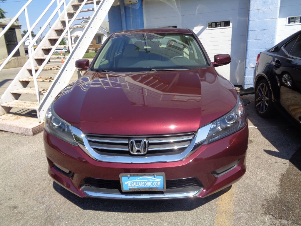 2015 Honda Accord Image 1