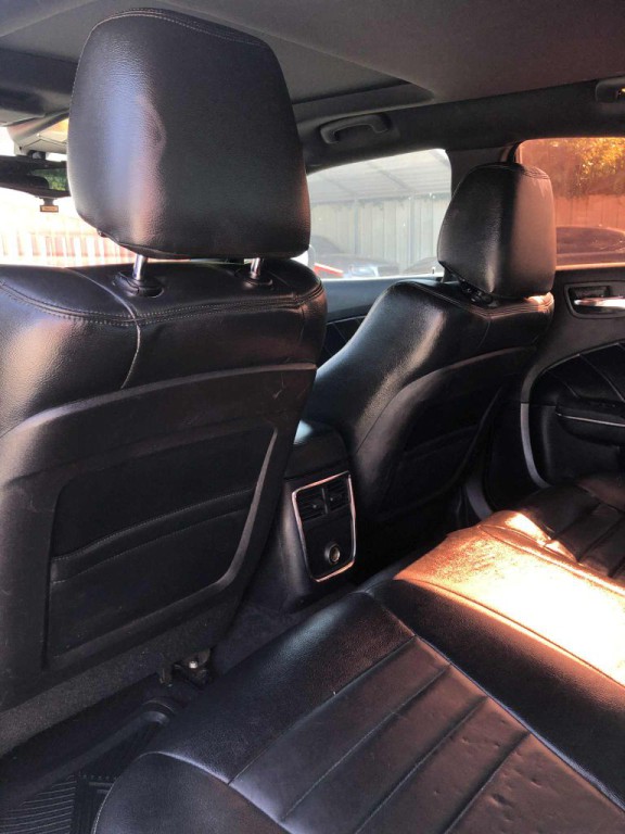 2013 Dodge Charger Image 8