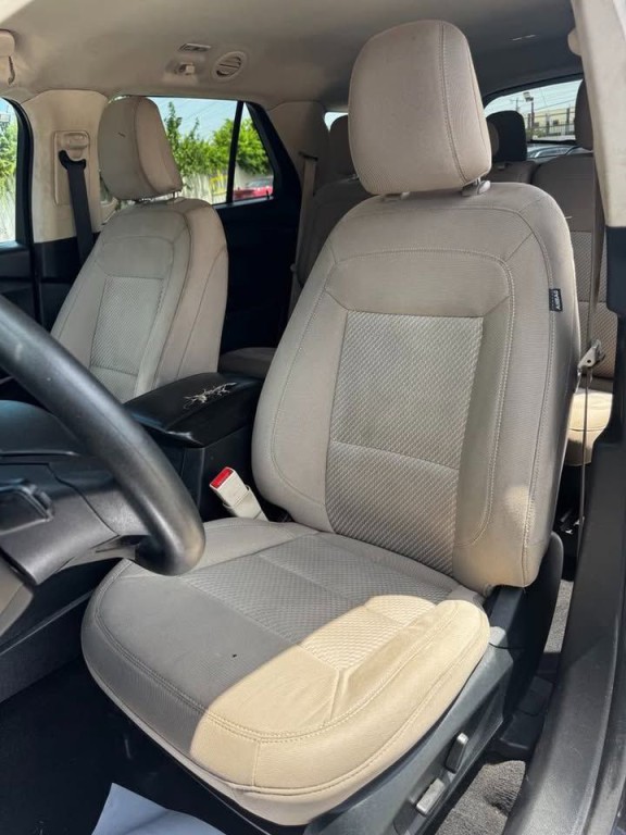 2021 Ford Explorer Image 7