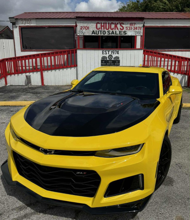 2017 Chevrolet Camaro Image 1