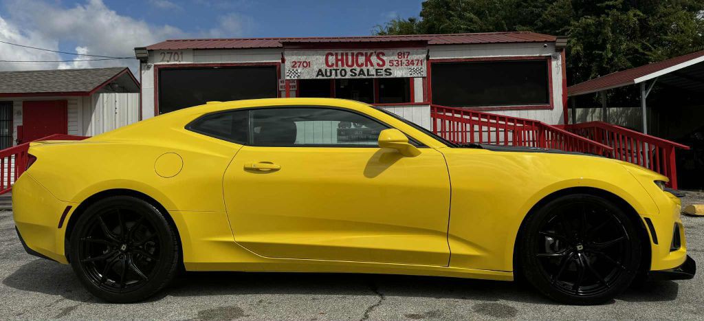 2017 Chevrolet Camaro Image 4