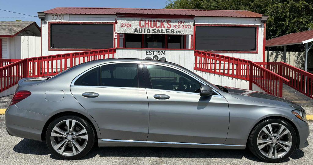 2016 Mercedes-Benz C-Class Image 4
