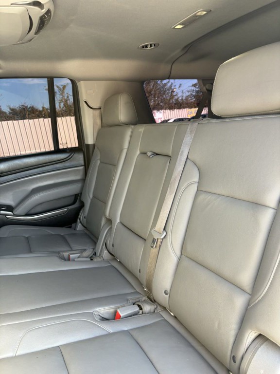 2016 Chevrolet Suburban Image 9