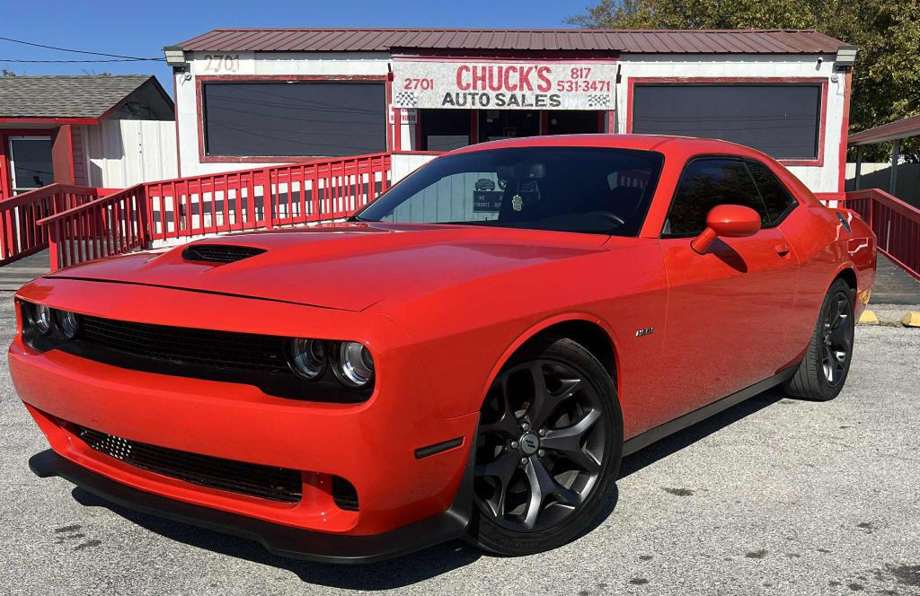 2019 Dodge Challenger Image 2