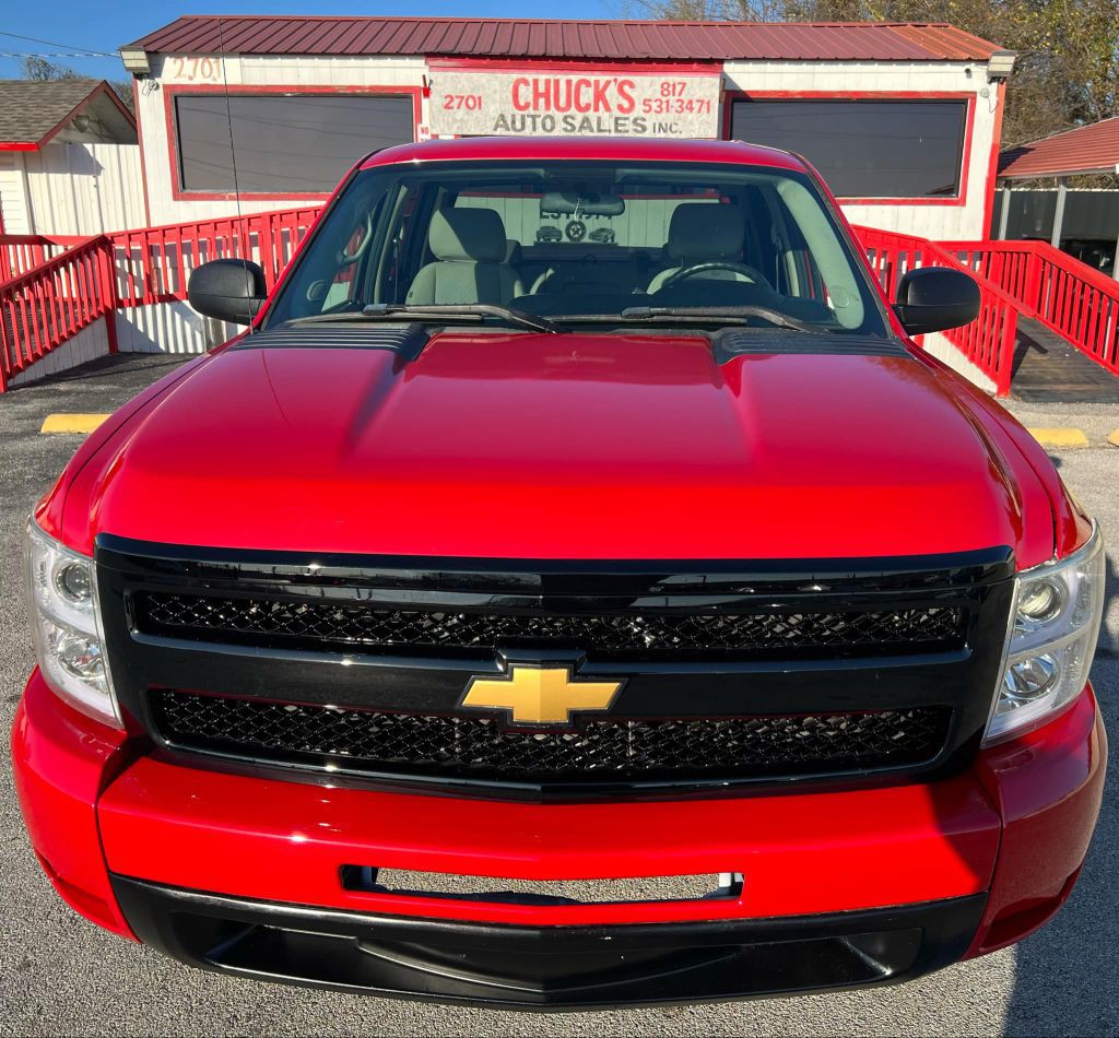 2010 Chevrolet Silverado 1500 Image 2