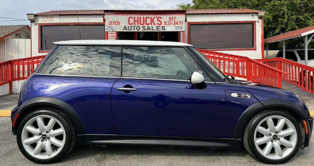 2005 MINI Cooper Image 2
