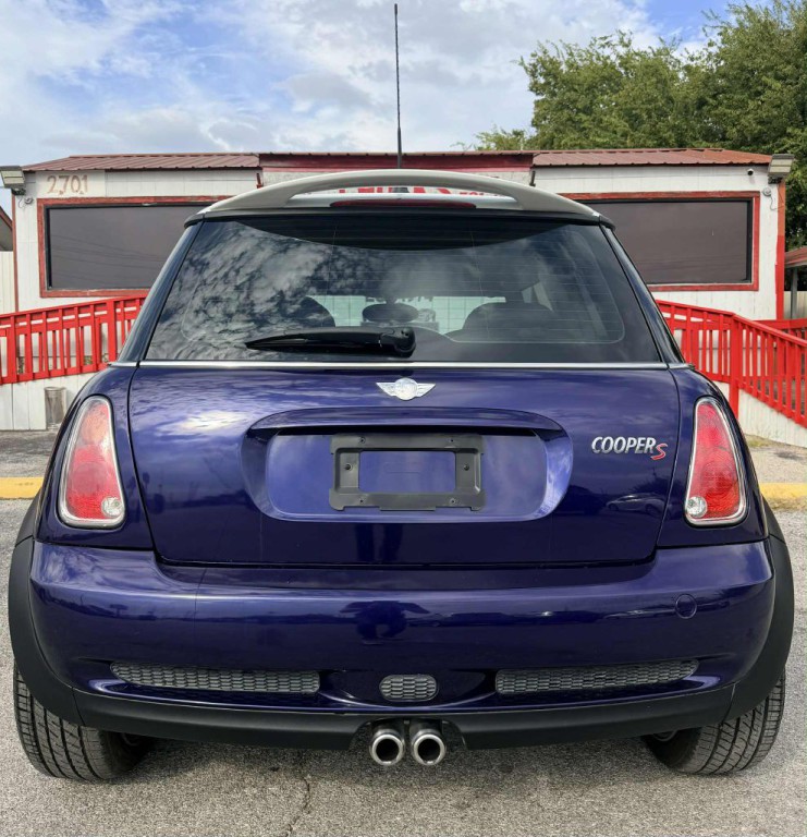 2005 MINI Cooper Image 4