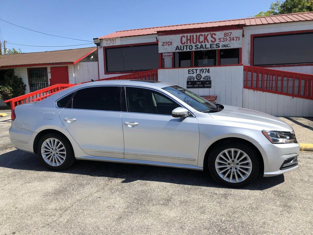 2016 Volkswagen Passat Image 2