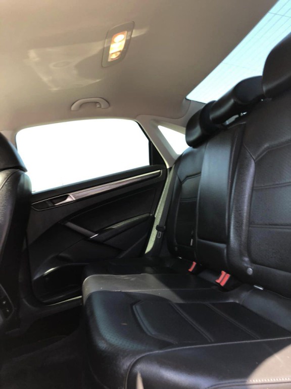 2016 Volkswagen Passat Image 6