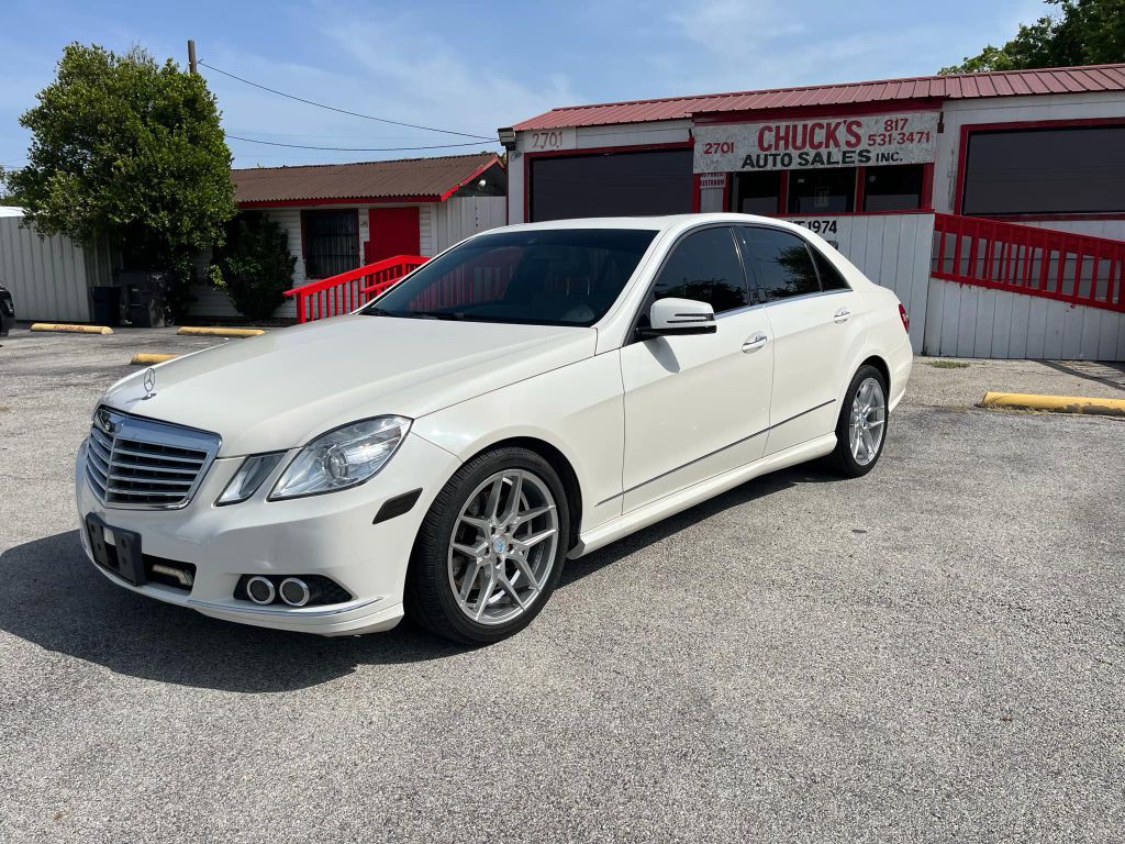 2013 Mercedes-Benz E-Class Image 3